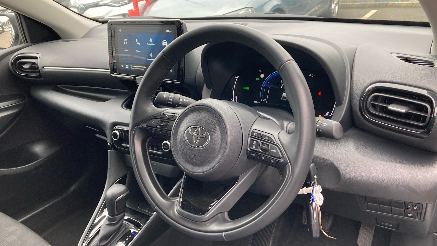 Used Toyota Yaris 2024 for sale - 76028003: Photo 6
