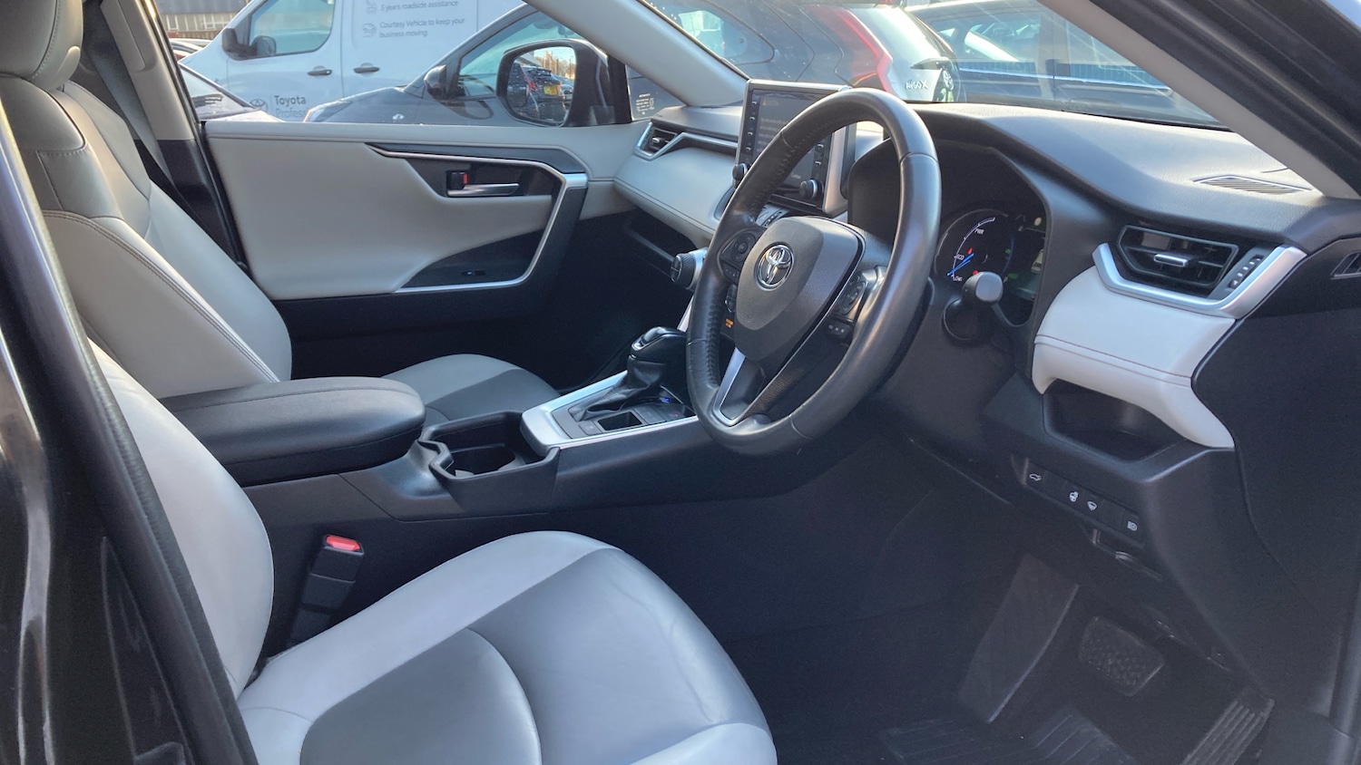 Used Toyota RAV4 2020 for sale - 77085160: Photo 11