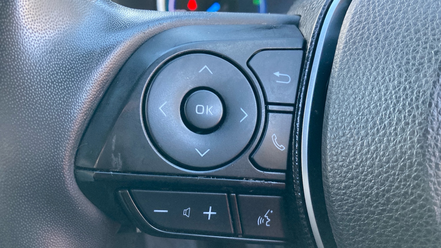 Used Toyota RAV4 2020 for sale - 77085160: Photo 38