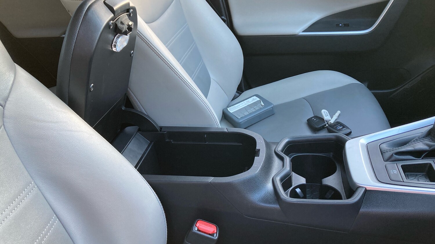 Used Toyota RAV4 2020 for sale - 77085160: Photo 44