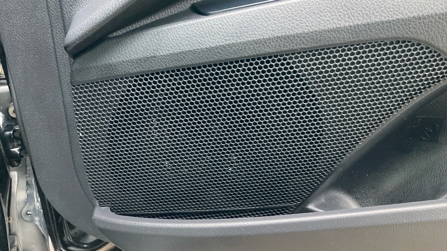 Used Toyota Camry 2019 for sale - 77668393: Photo 33