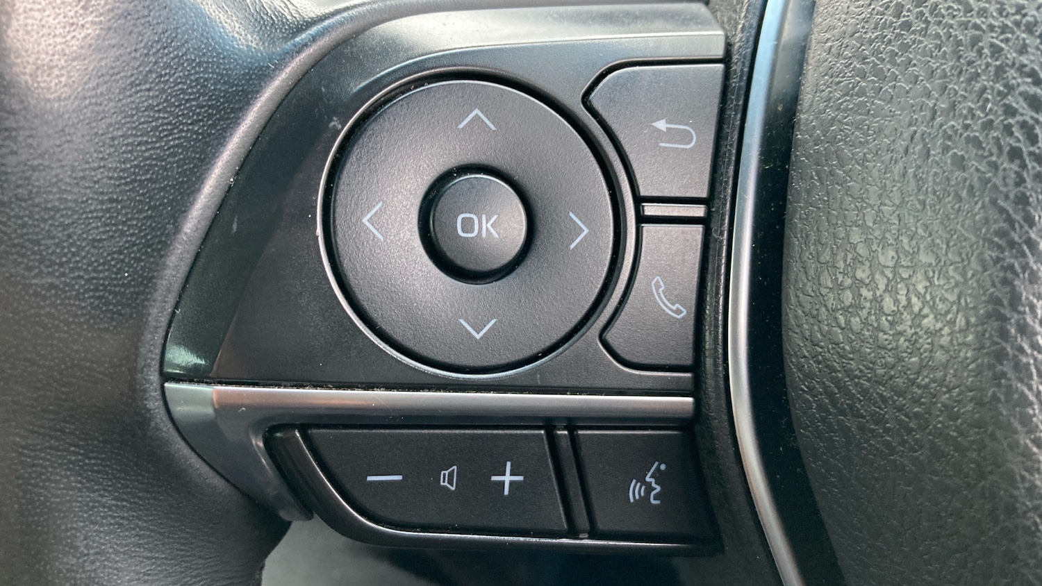 Used Toyota Camry 2019 for sale - 77668393: Photo 39