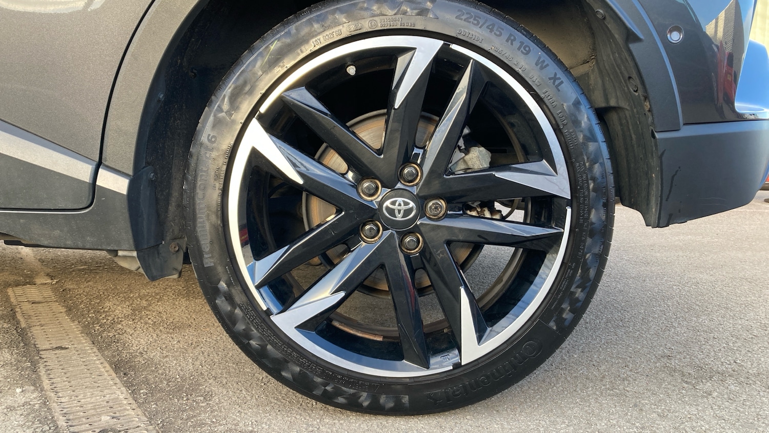 Used Toyota C-HR 2022 for sale - 76381875: Photo 18