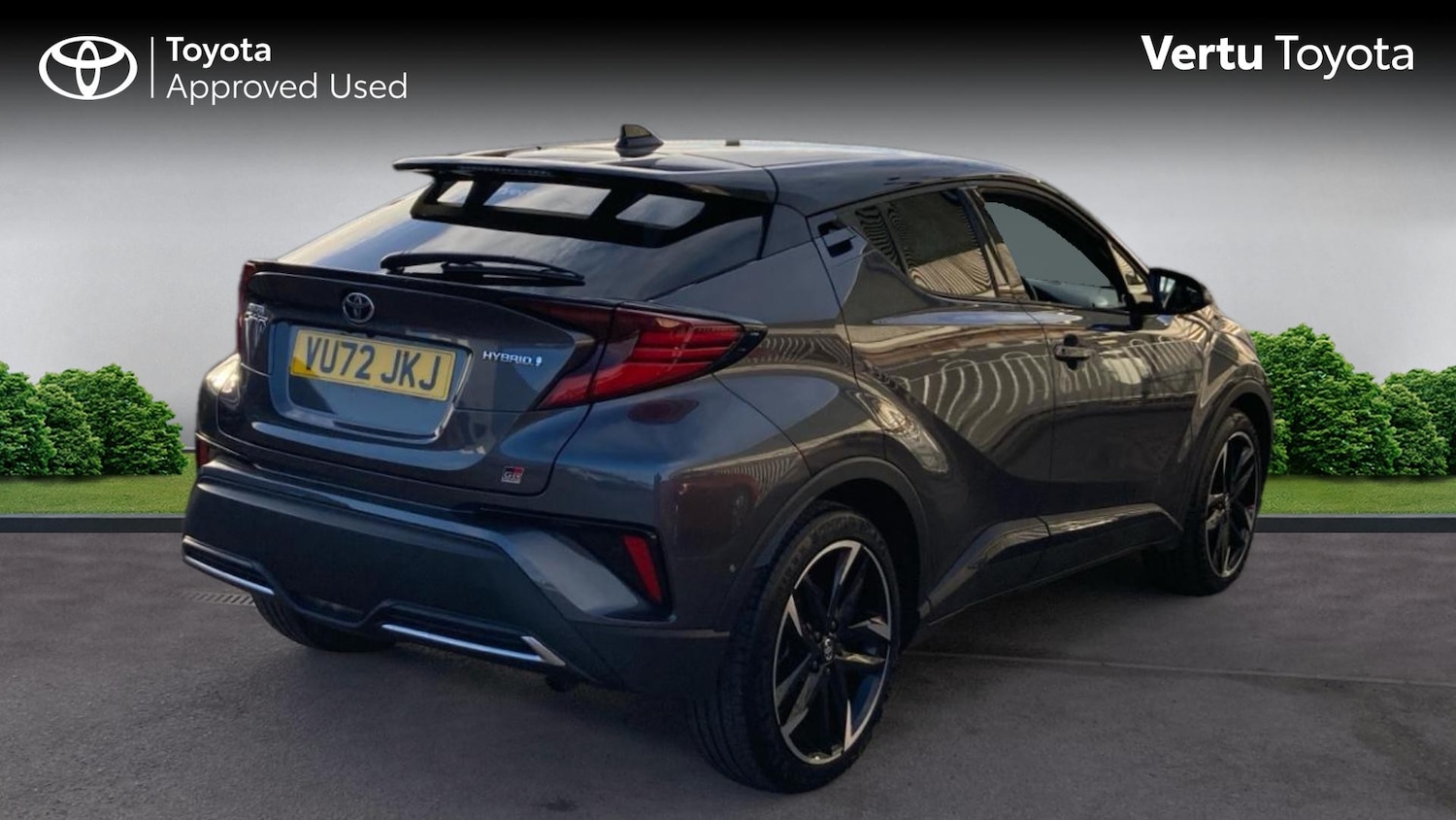 Used Toyota C-HR 2022 for sale - 76381875: Photo 2