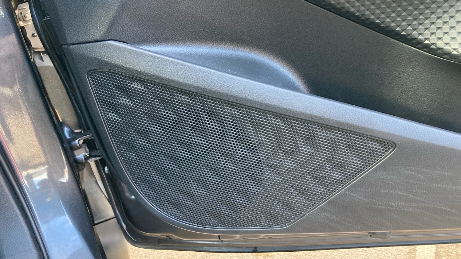 Used Toyota C-HR 2022 for sale - 76381875: Photo 33