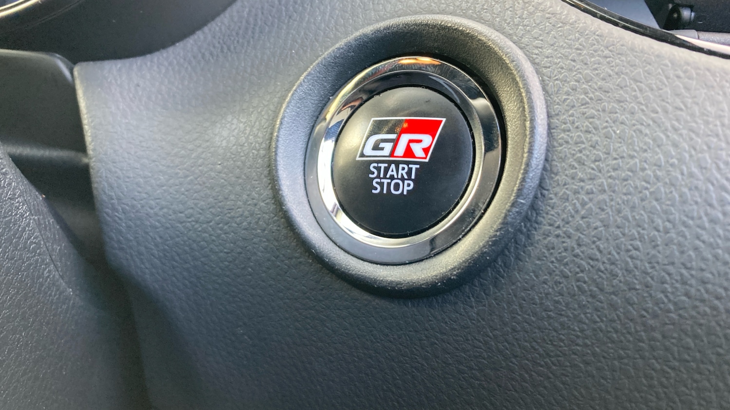 Used Toyota C-HR 2022 for sale - 76381875: Photo 38