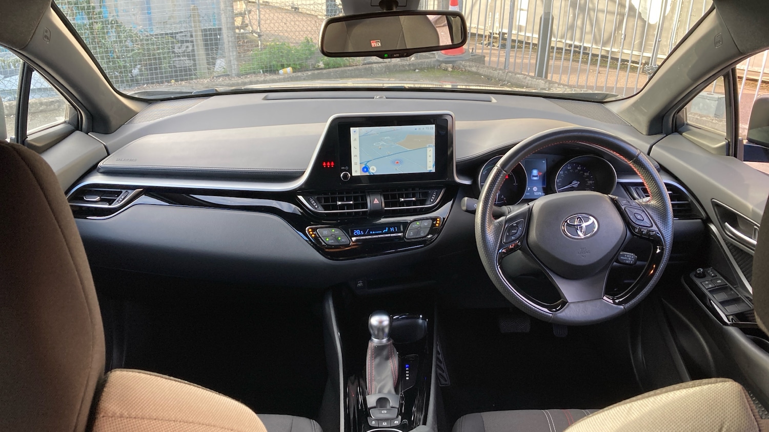 Used Toyota C-HR 2022 for sale - 76381875: Photo 5