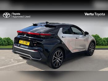 Used Toyota C-HR 2026 for sale - 79629709: Photo