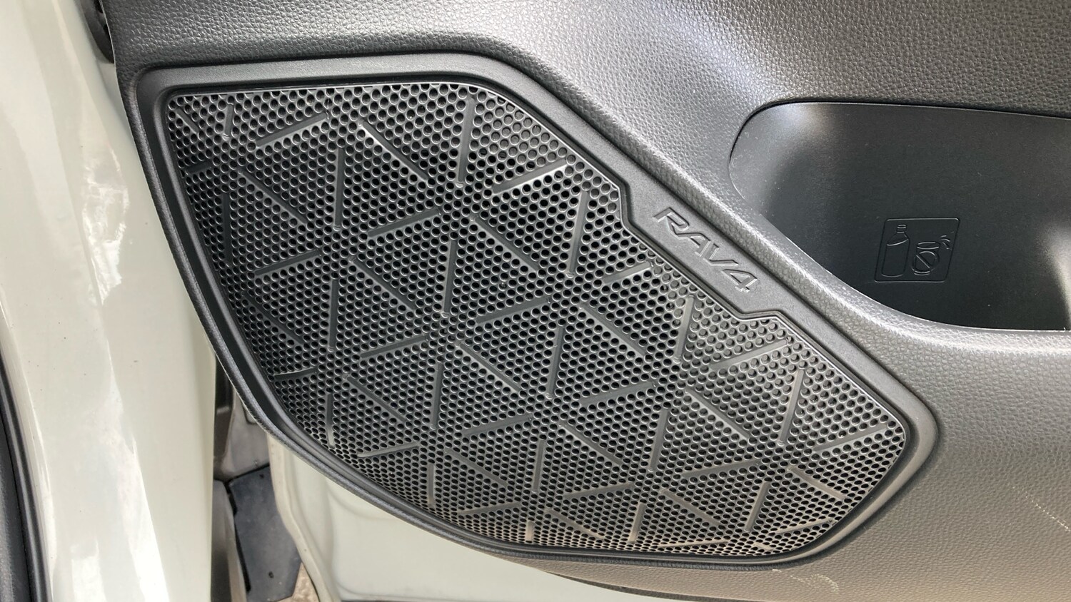 Used Toyota RAV4 2020 for sale - 76224869: Photo 33