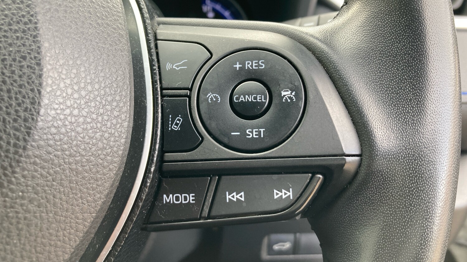 Used Toyota RAV4 2020 for sale - 76224869: Photo 41