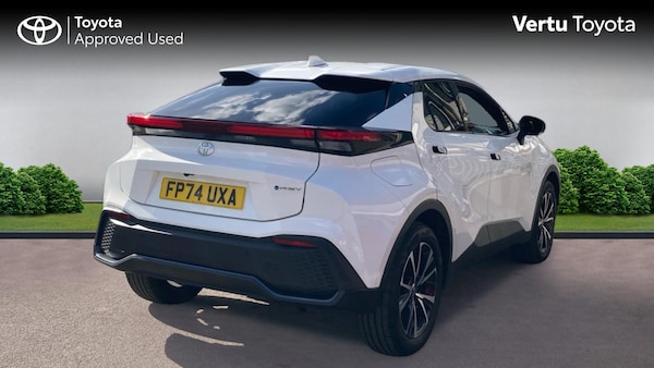 Used Toyota C-HR 2024 for sale - 75997228: Photo 2