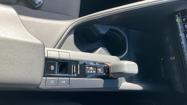 Used Toyota C-HR 2024 for sale - 75997228: Photo 39