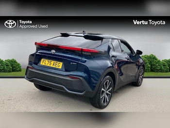 Used Toyota C-HR 2025 for sale - 78235959: Photo