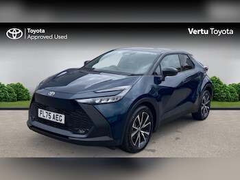 Used Toyota C-HR 2025 for sale - 78235959: Photo