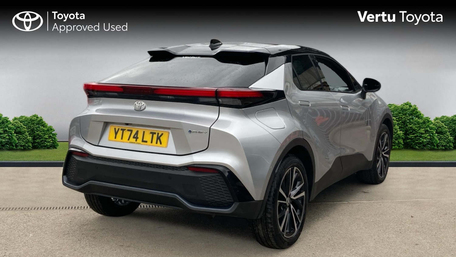 Used Toyota C-HR 2024 for sale - 77777480: Photo 2