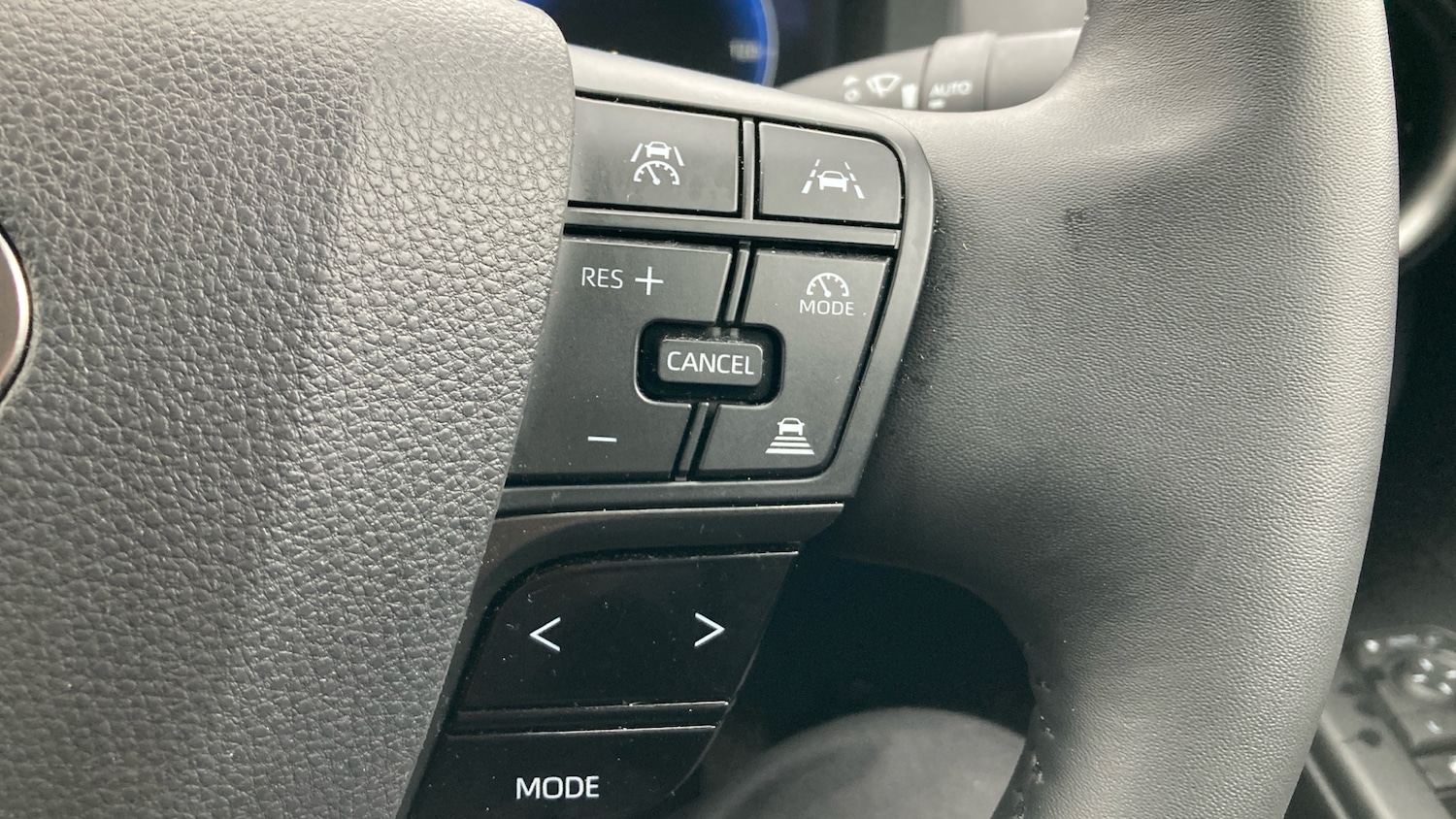 Used Toyota C-HR 2024 for sale - 77777480: Photo 35