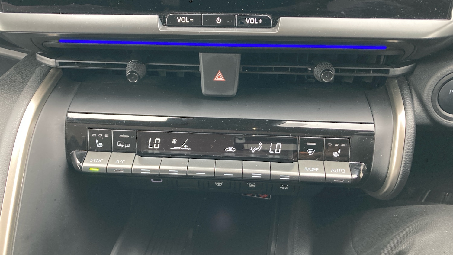 Used Toyota C-HR 2024 for sale - 77777480: Photo 37