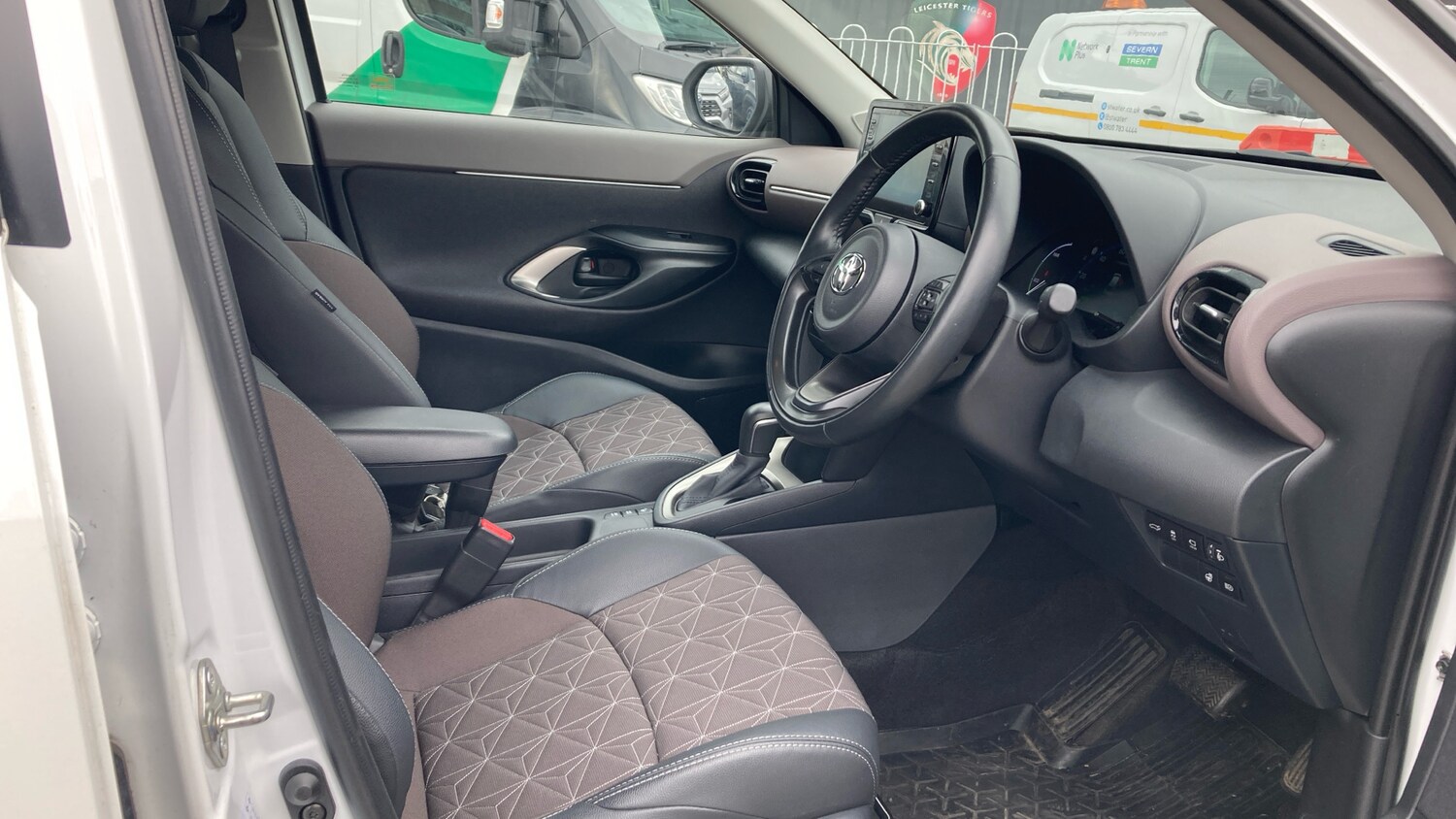 Used Toyota Yaris Cross 2024 for sale - 78223195: Photo 11