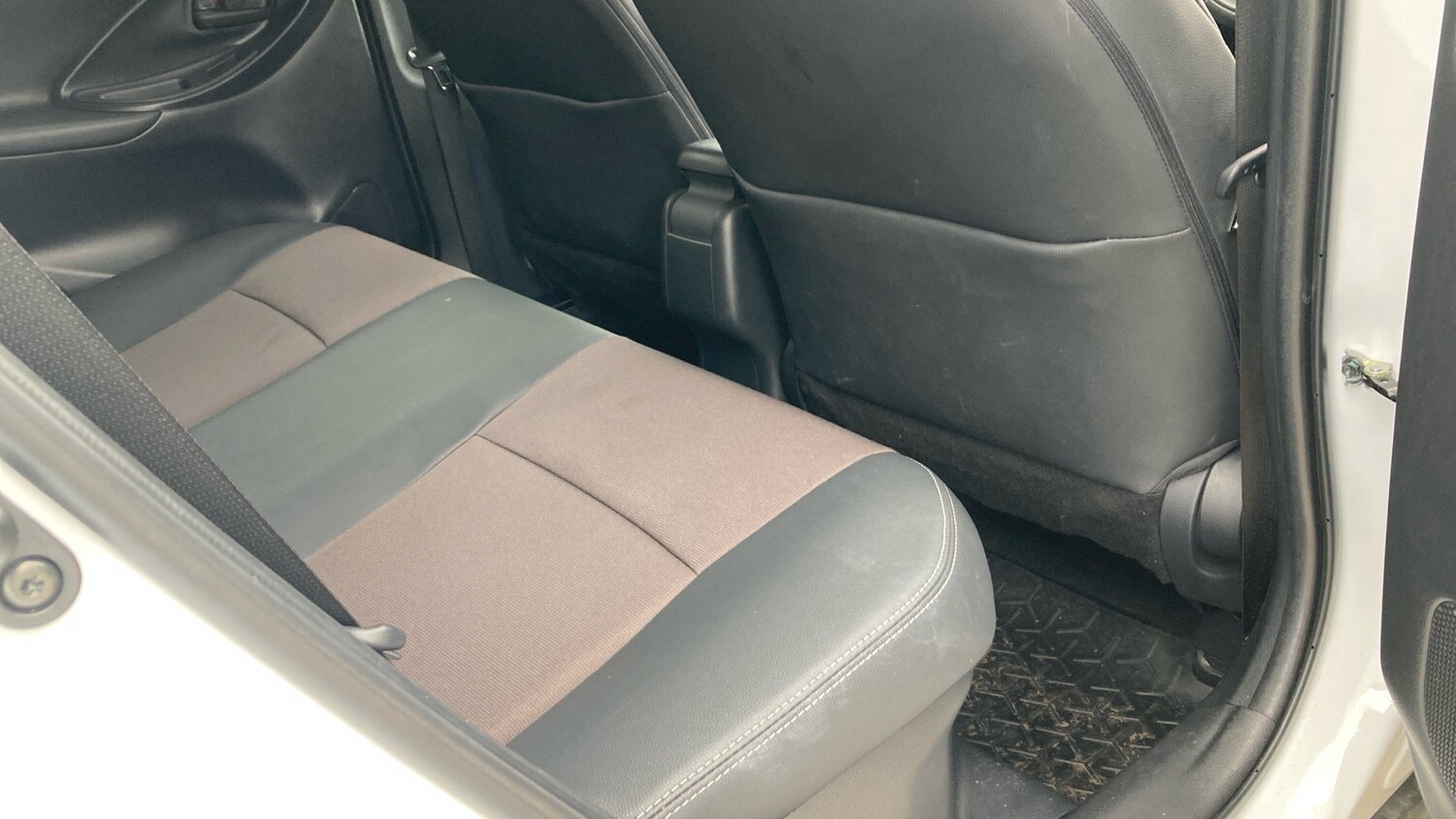 Used Toyota Yaris Cross 2024 for sale - 78223195: Photo 12