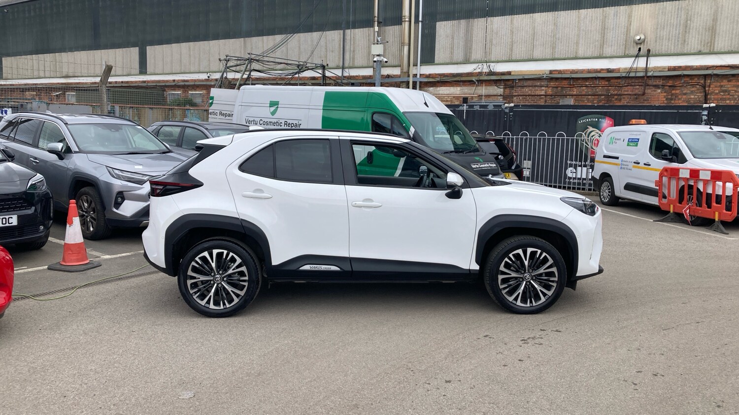 Used Toyota Yaris Cross 2024 for sale - 78223195: Photo 16