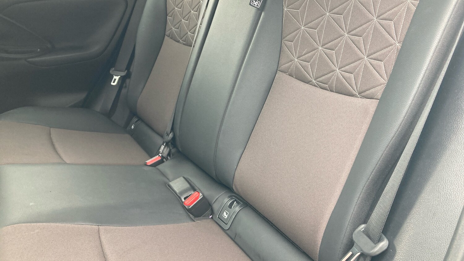 Used Toyota Yaris Cross 2024 for sale - 78223195: Photo 21