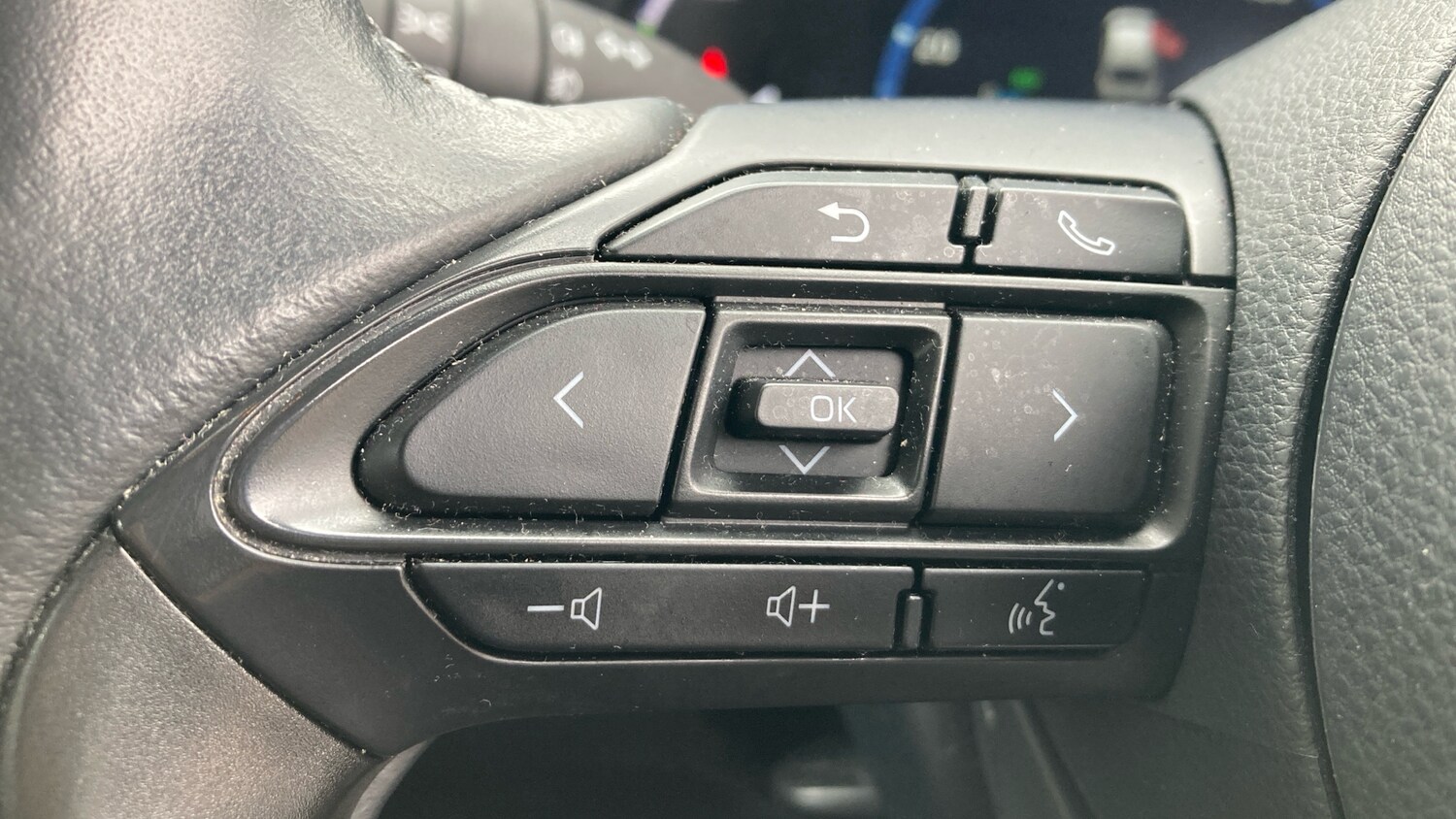 Used Toyota Yaris Cross 2024 for sale - 78223195: Photo 35