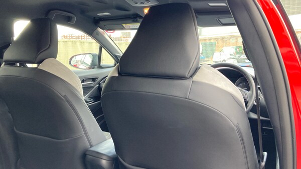 Used Toyota C-HR 2023 for sale - 76026006: Photo 20