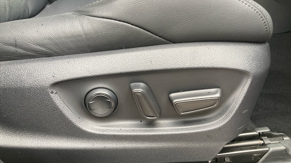 Used Toyota C-HR 2023 for sale - 76026006: Photo 34