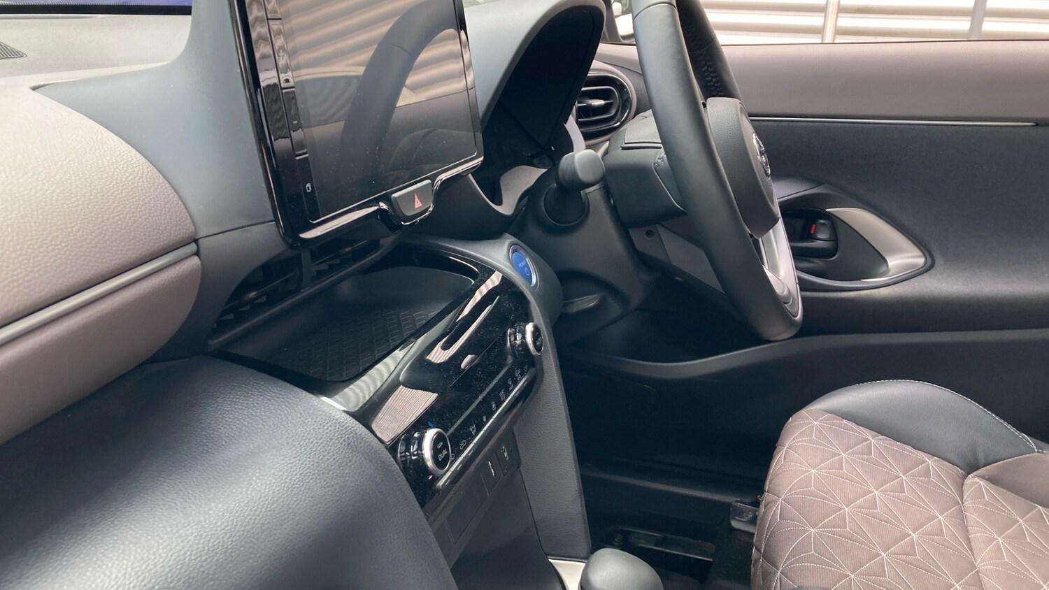 Used Toyota Yaris Cross 2022 for sale - 78223176: Photo 27