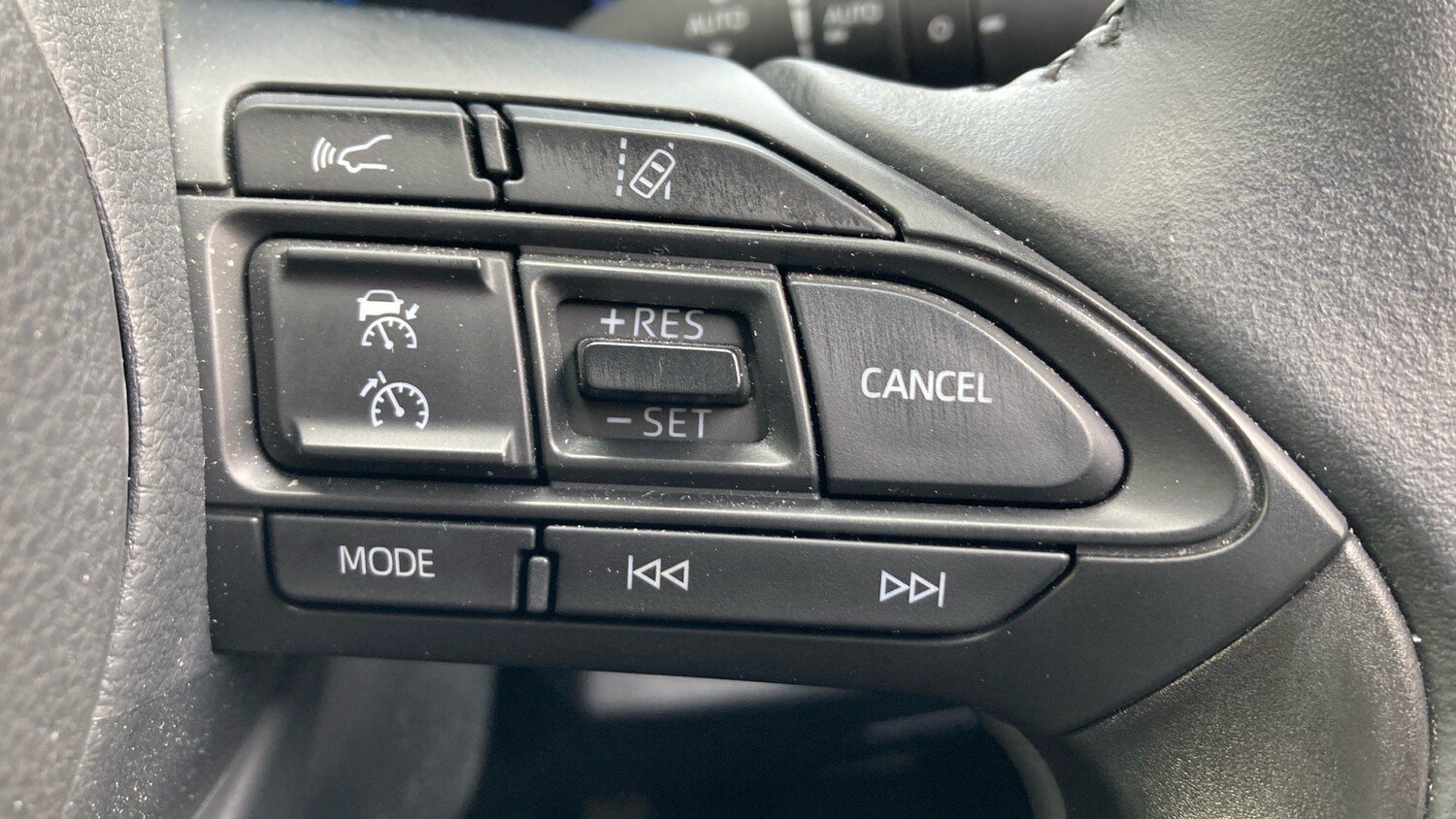 Used Toyota Yaris Cross 2022 for sale - 78223176: Photo 47