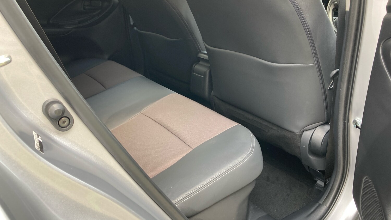 Used Toyota Yaris Cross 2022 for sale - 78223176: Photo 8