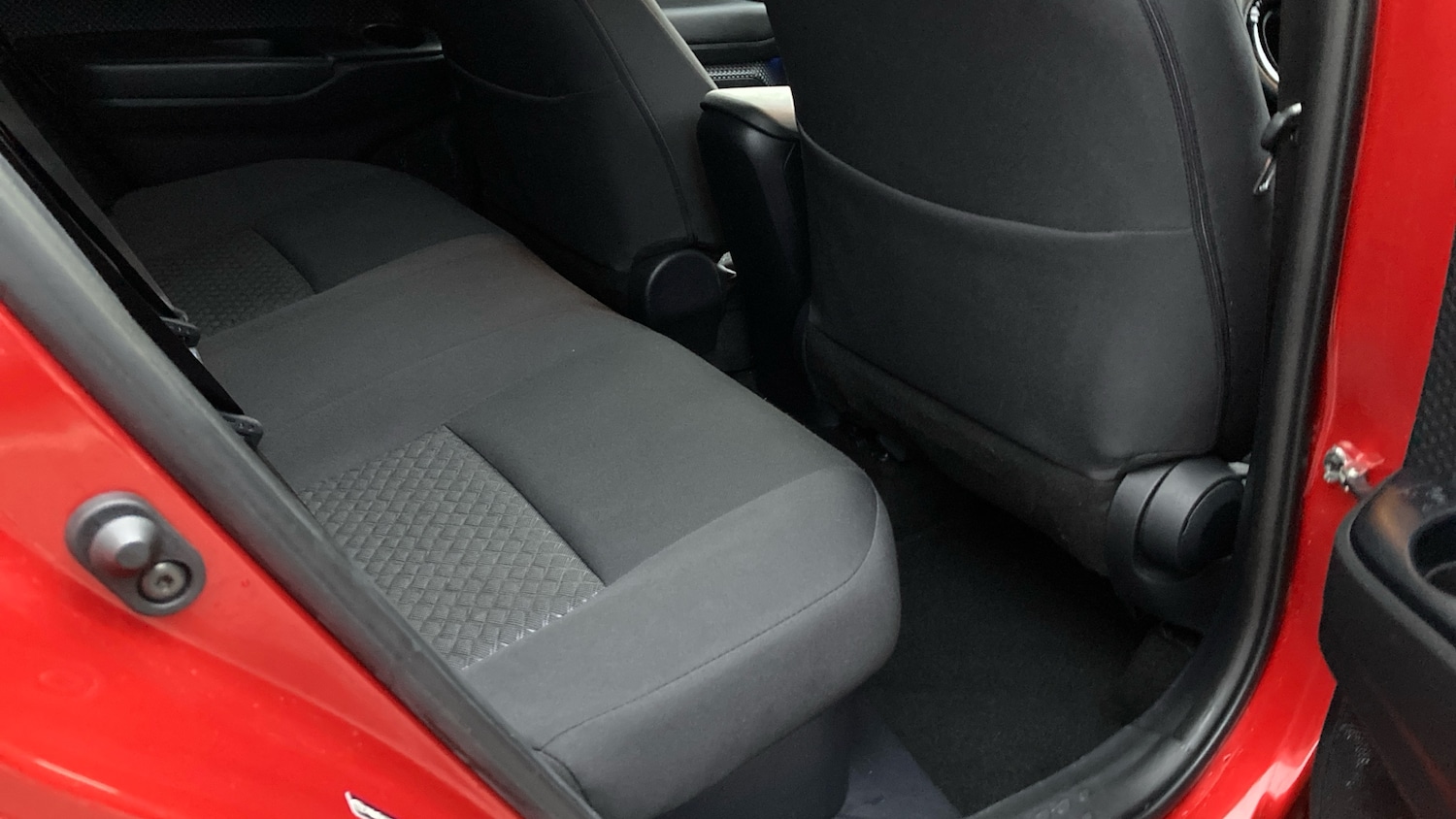 Used Toyota C-HR 2023 for sale - 77196368: Photo 12