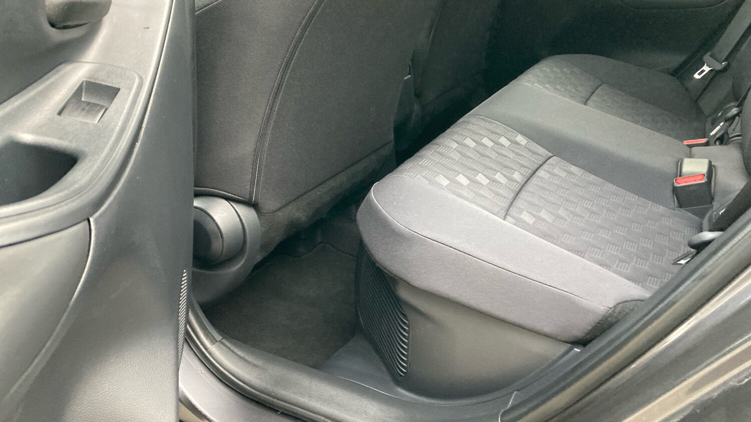 Used Toyota Yaris 2025 for sale - 76602197: Photo 13