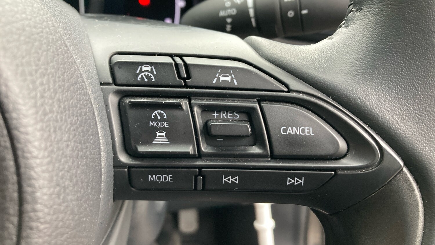 Used Toyota Yaris 2025 for sale - 76602197: Photo 37