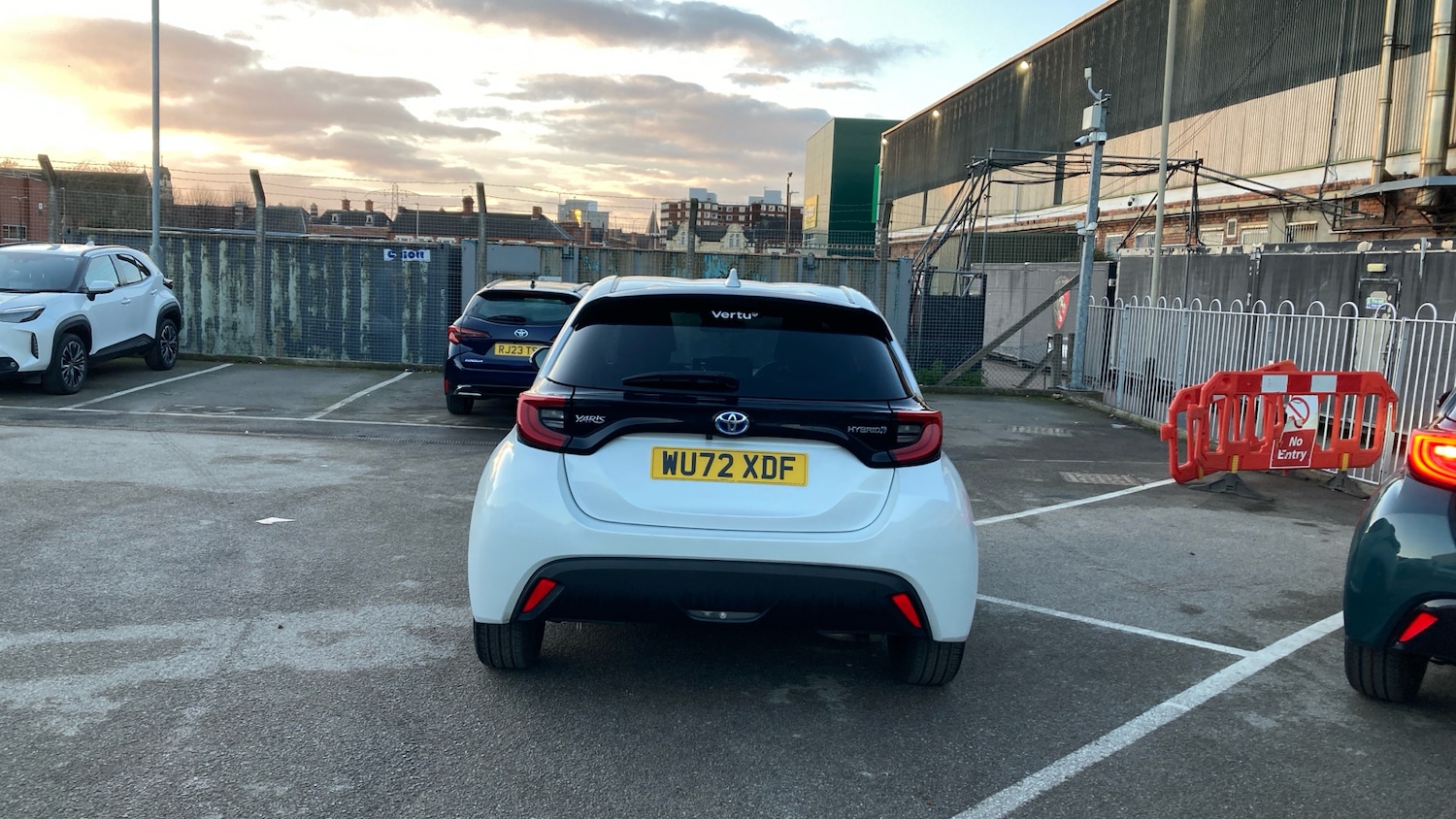 Used Toyota Yaris 2022 for sale - 76979344: Photo 19