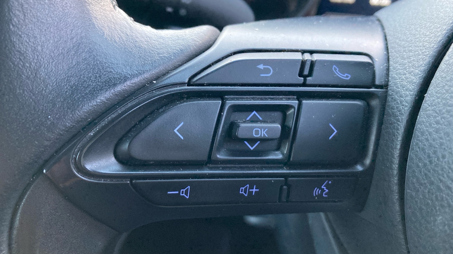 Used Toyota Yaris 2022 for sale - 76979344: Photo 38