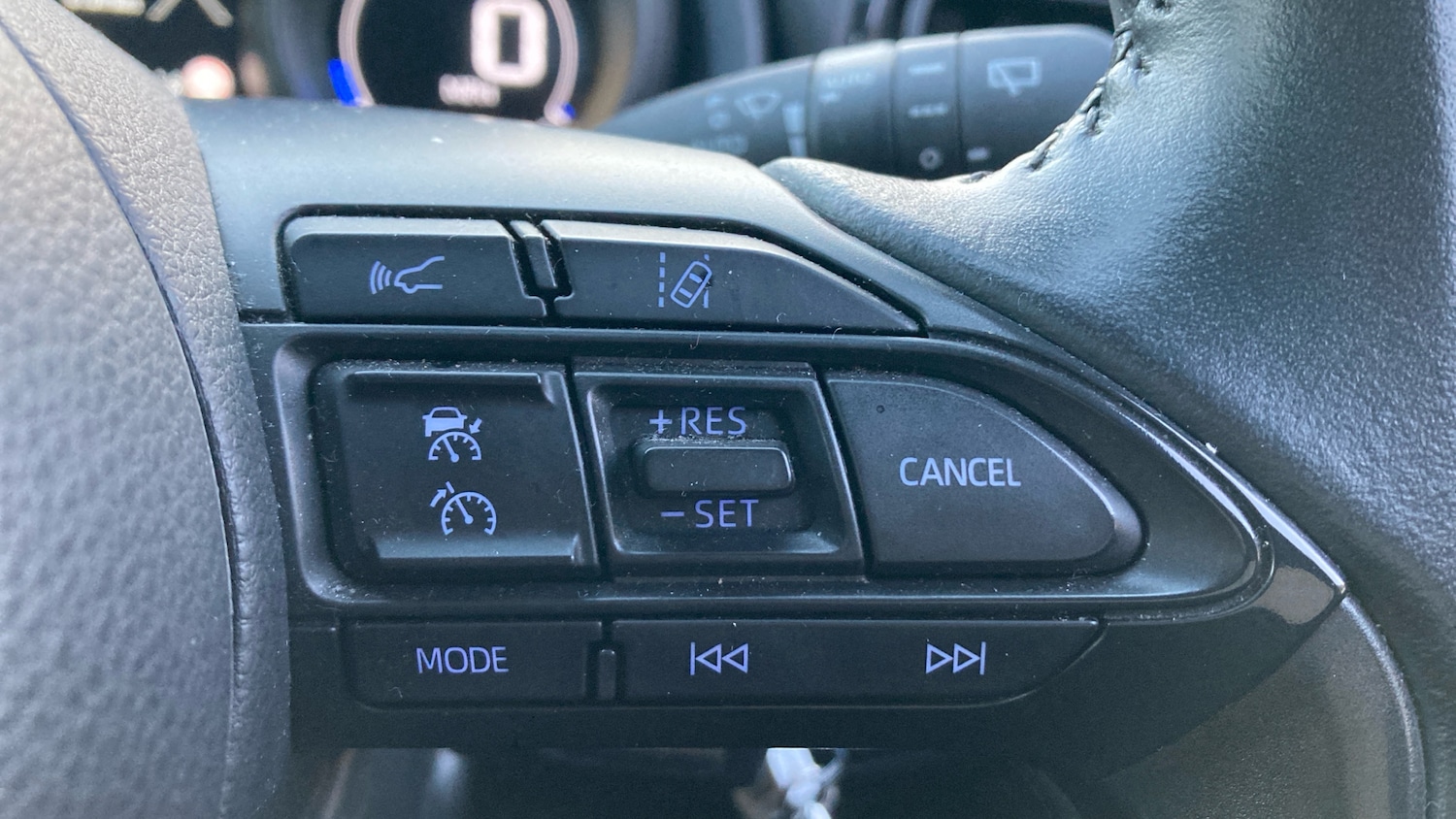 Used Toyota Yaris 2022 for sale - 76979344: Photo 39