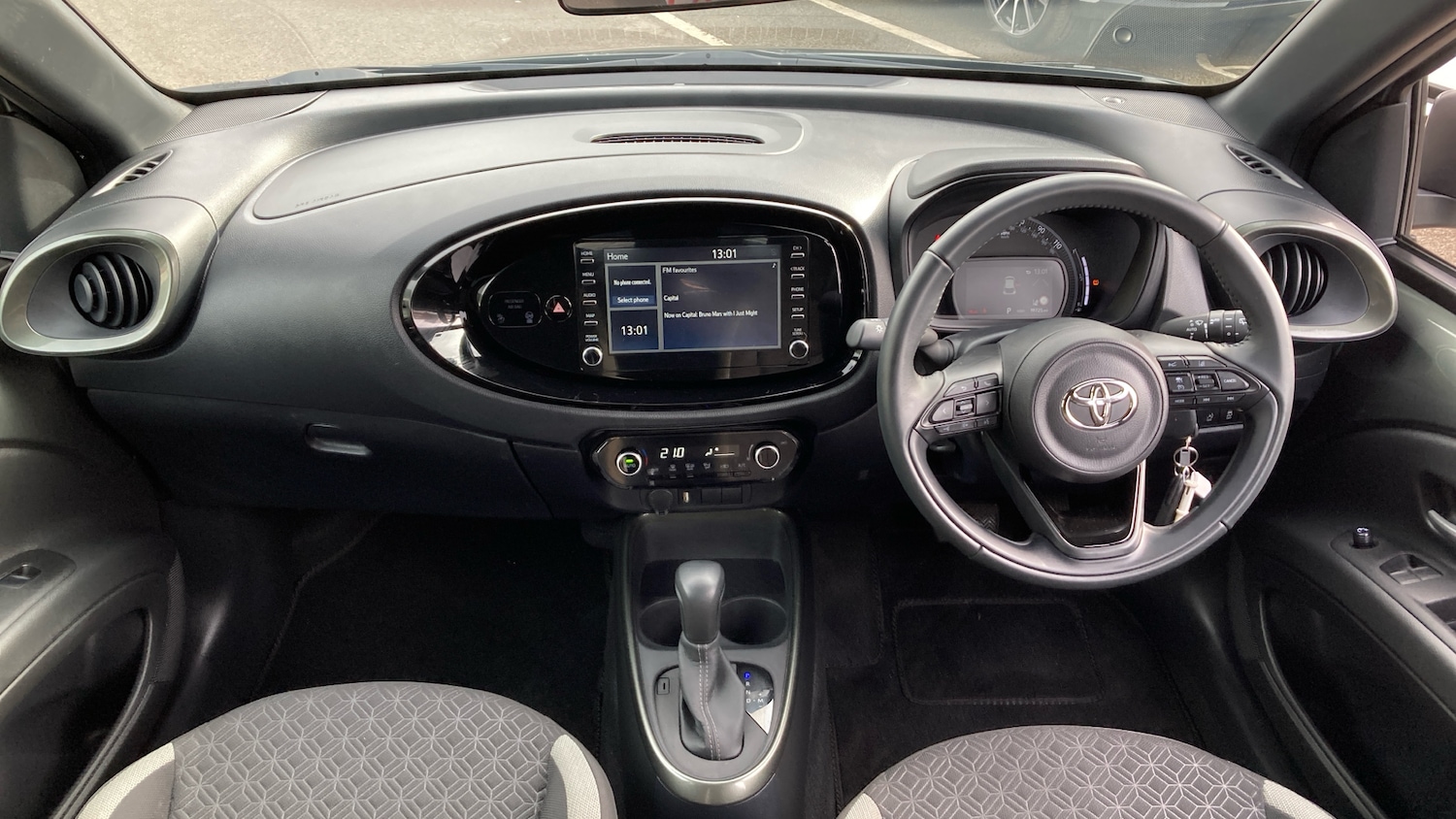 Used Toyota Aygo X 2022 for sale - 77871936: Photo 5