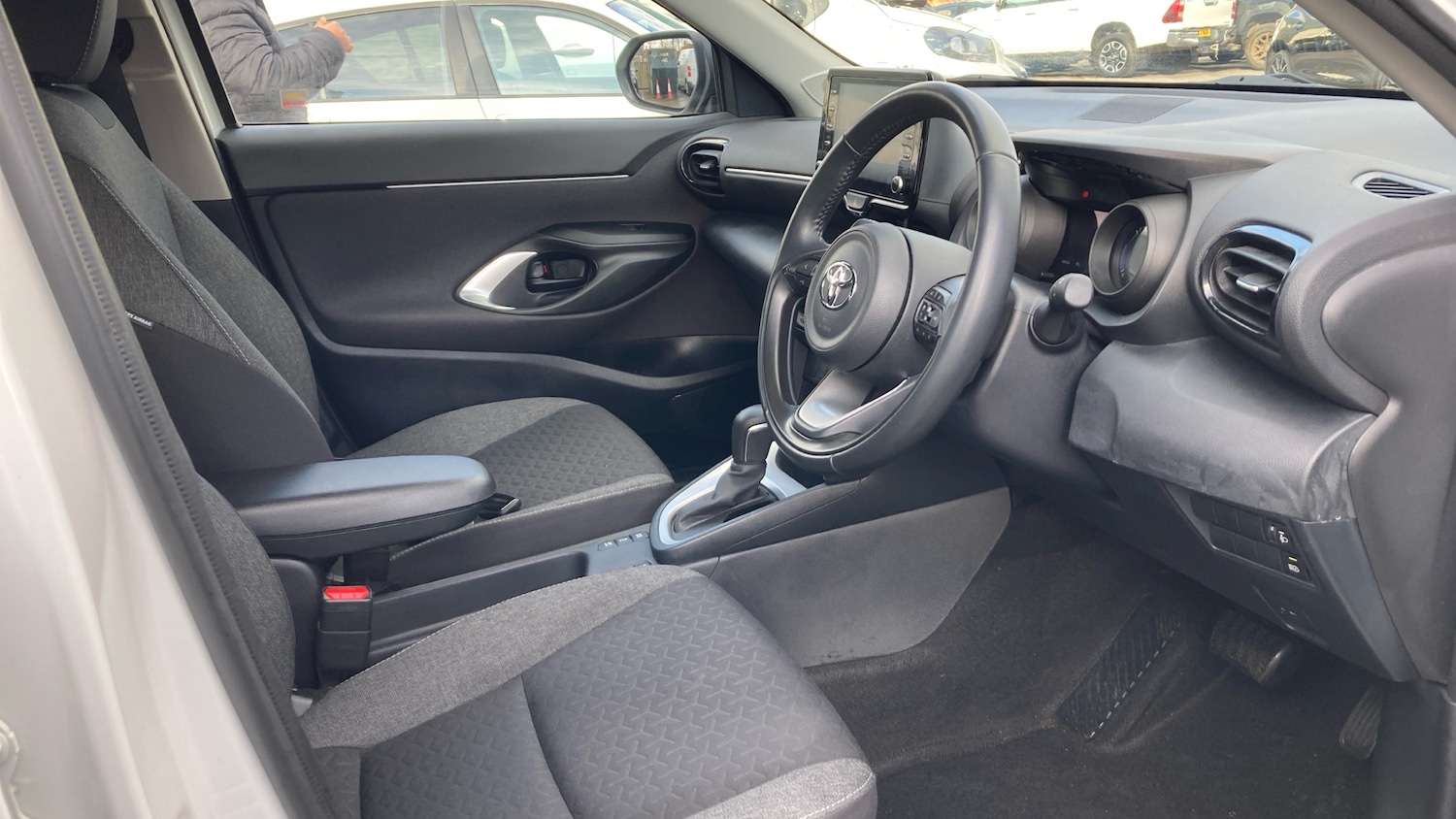 Used Toyota Yaris Cross 2023 for sale - 77519752: Photo 11