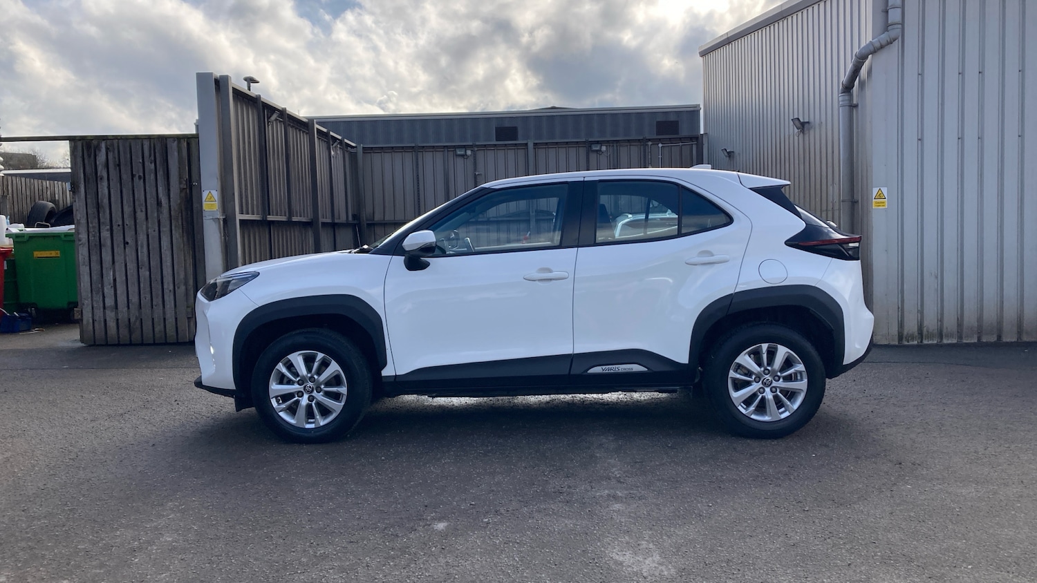 Used Toyota Yaris Cross 2023 for sale - 77519752: Photo 17