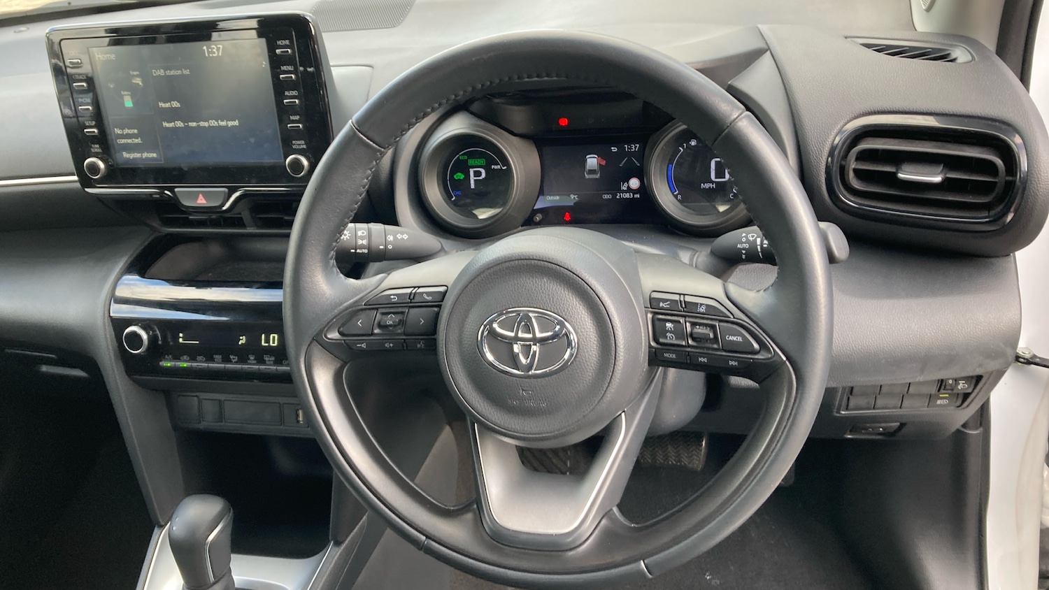 Used Toyota Yaris Cross 2023 for sale - 77519752: Photo 8