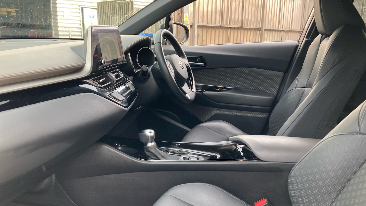 Used Toyota C-HR 2023 for sale - 77968488: Photo 10