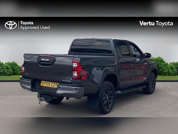 Used Toyota Hilux 2025 for sale - 79502943: Photo