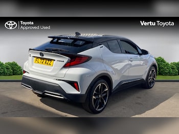 Used Toyota C-HR 2023 for sale - 78331818: Photo