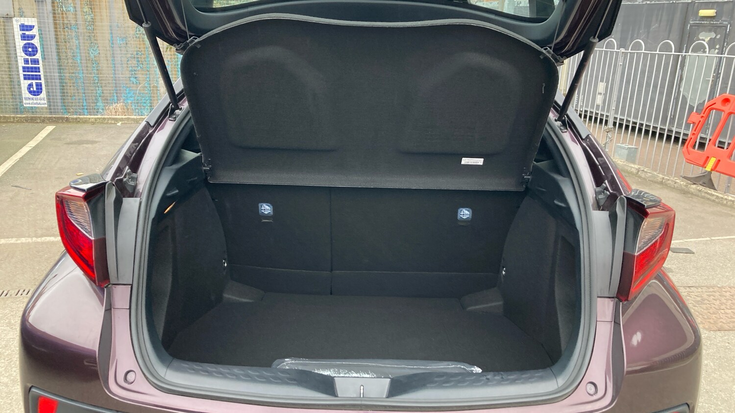 Used Toyota C-HR 2022 for sale - 76257574: Photo 14