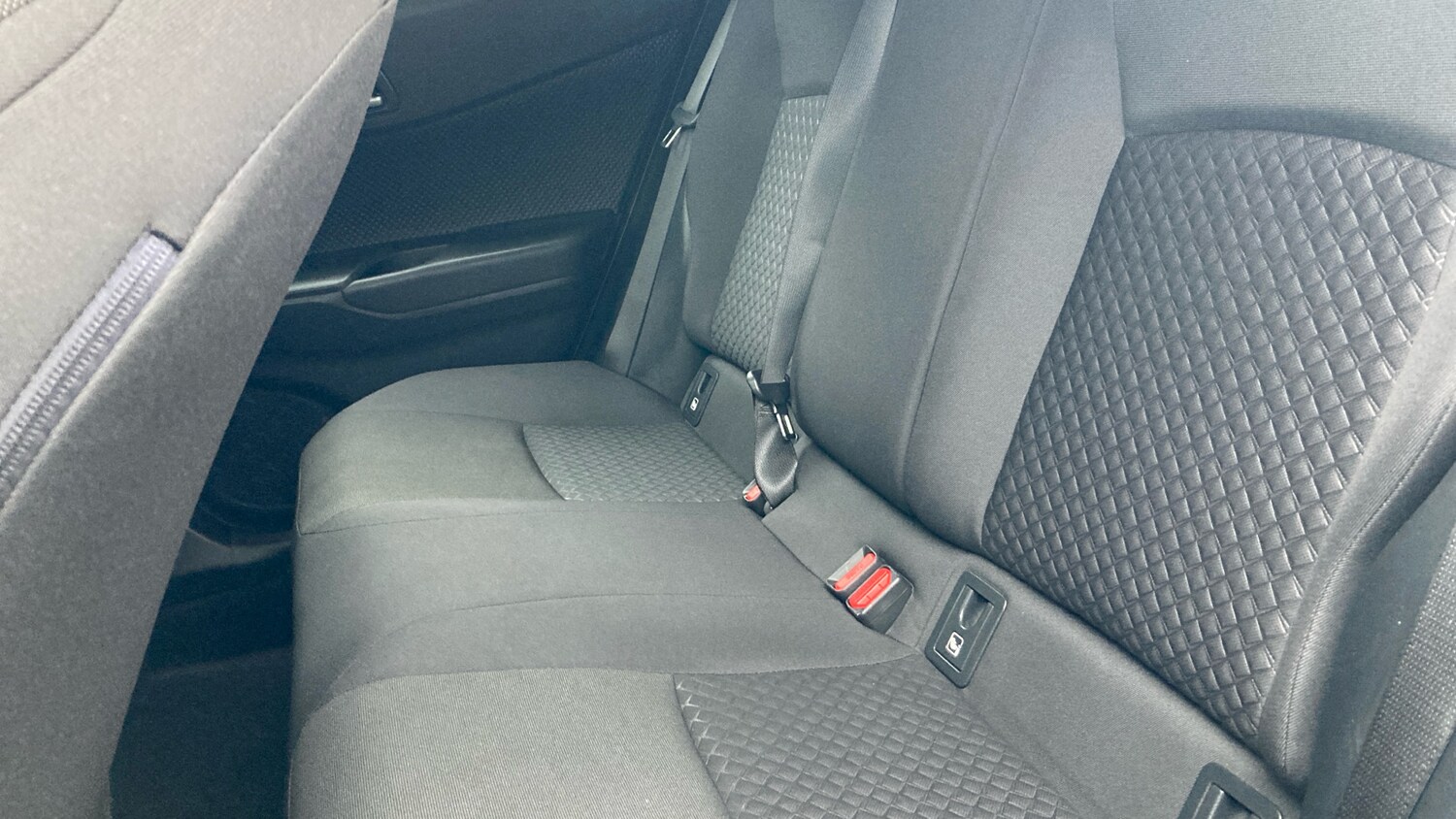Used Toyota C-HR 2022 for sale - 76257574: Photo 21