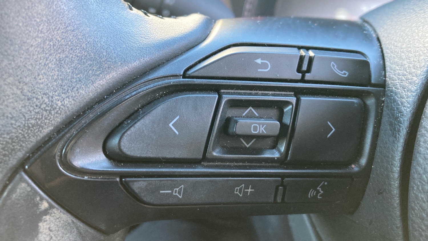 Used Toyota Aygo X 2023 for sale - 78125070: Photo 37