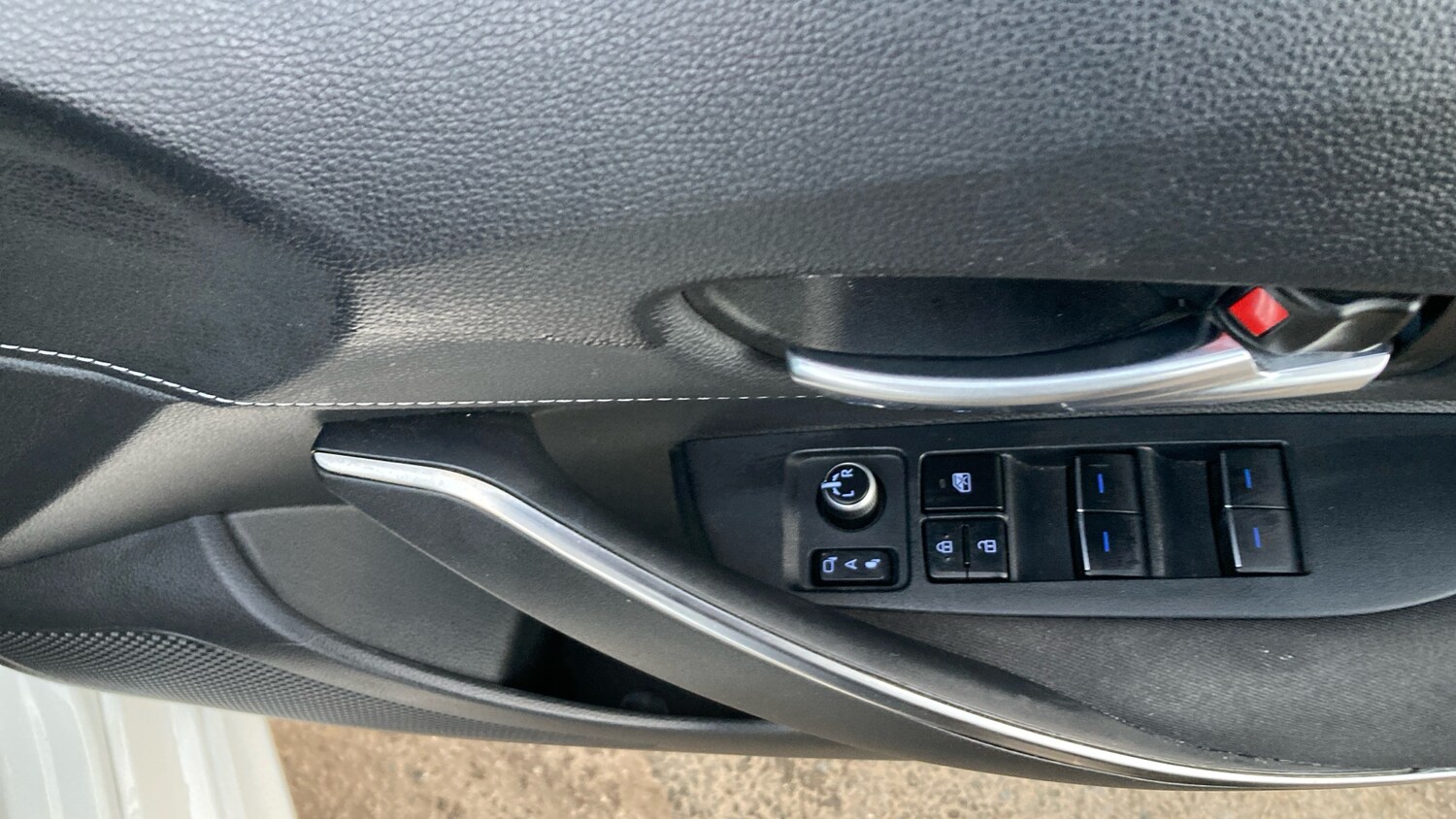 Used Toyota Corolla 2020 for sale - 76780038: Photo 32