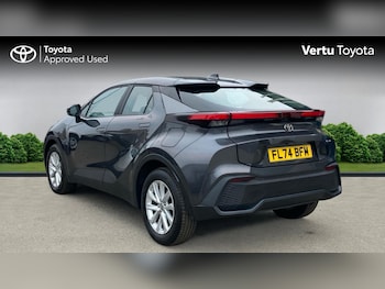 Used Toyota C-HR 2024 for sale - 77061334: Photo