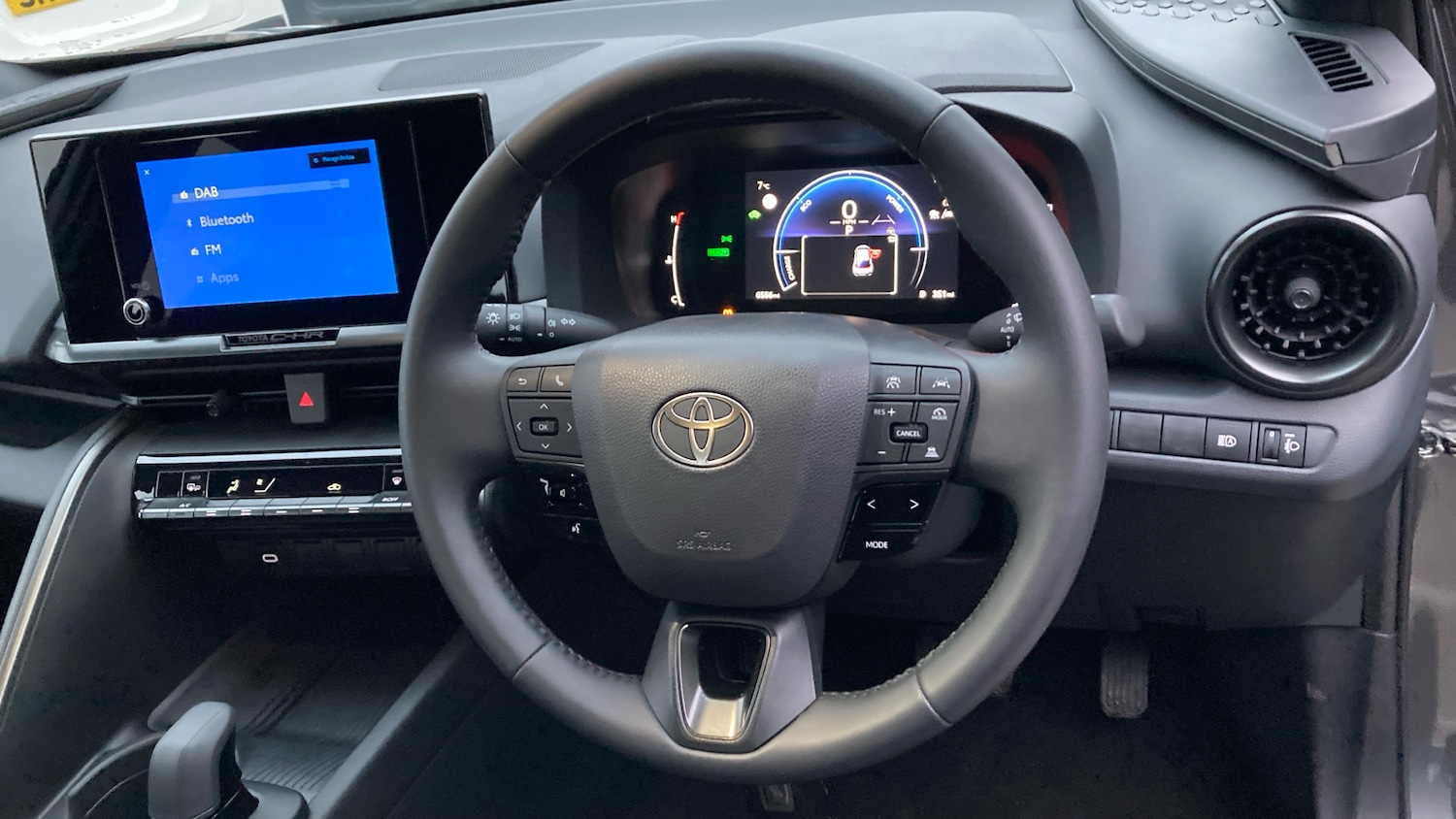 Used Toyota C-HR 2024 for sale - 77061334: Photo 6